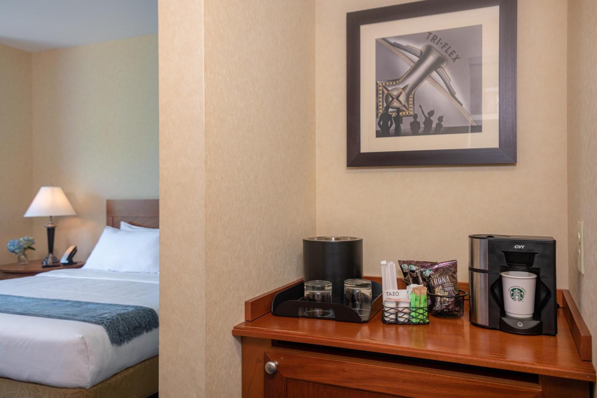 Wellsworth Hotel Southbridge Екстериор снимка